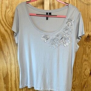 Relativity size XL short sleeve t-shirt